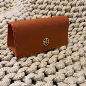 Tory burch glasses case
